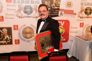 A solenidade de outorga da homenagem dos melhores profissionais brasileiros no ano de 2016 aconteceu no sofisticado Clube Sírio-Libanês, em São Paulo. Foto Arquivo Pessoal Afranio Righes